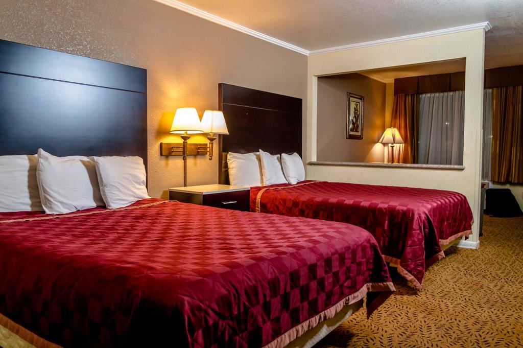 Executive Inn & Suites ซาคราเมนโต ภายนอก รูปภาพ